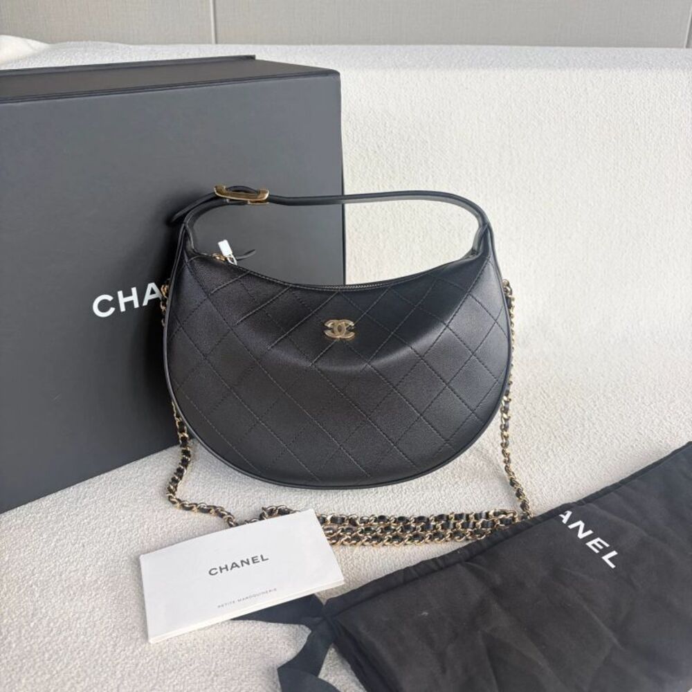 Chanel Women Pre-Loved Bag Brand New Condition